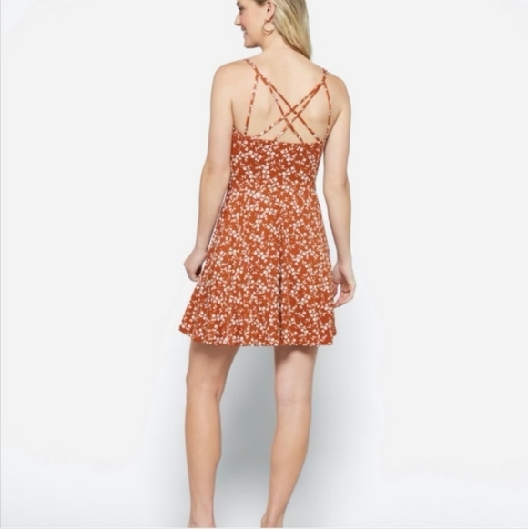 The General Good Floral Orange Dress Crisscross Strappy Size Large NWOT - Picture 2 of 16